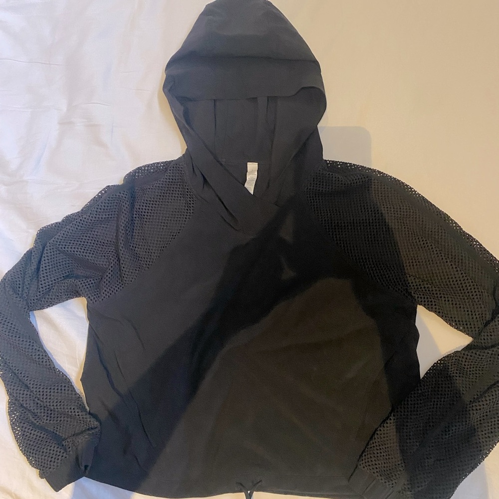 Lululemon cropped mesh hoodie